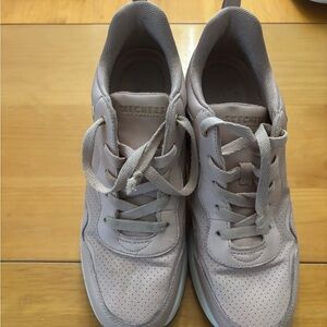 Skechers Women's Light Pink Sneakers
